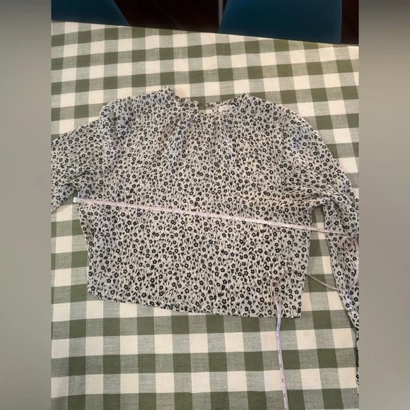 Shawna Lea Floral Top - Picture 9 of 11